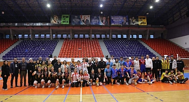 Okul Sporları Badminton il birinciliği tamamlandı!