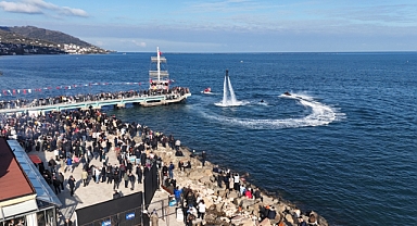 Perşembe Hamsi Festivalinde 10 tona yakın hamsi tüketildi