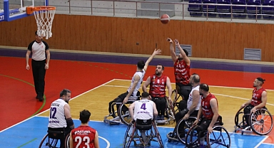 Engelsizler Ordusu galip:70-61