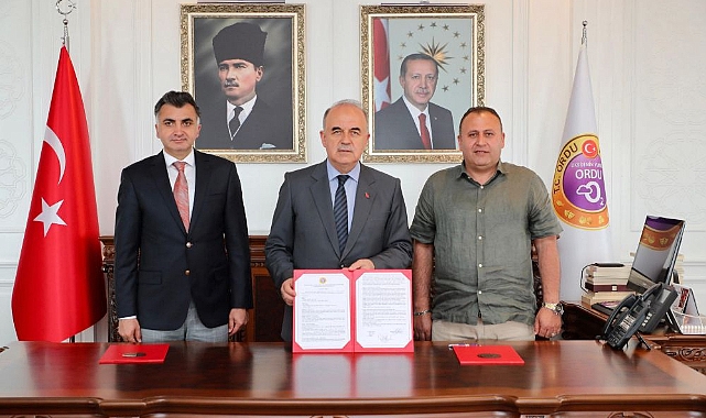Ulubey Aydınlar Okuluna hayırsever desteğiyle kütüphane
