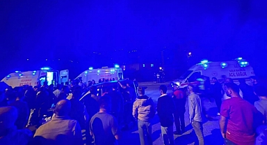 Çatalpınar'da Feci Kaza: Minibüs ile Otomobil Çarpıştı, 7 Yaralı!