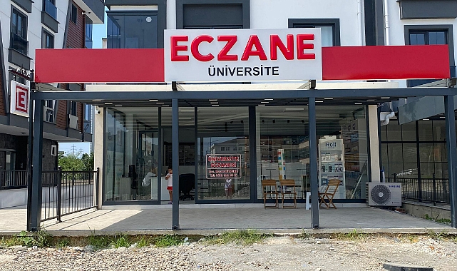 Cumhuriyet Mahallesi'nde eksikliği hissedilen mevkiye eczane kazandırıldı