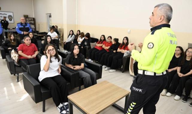 Ordu Emniyeti'nden gençlere destek: Yabancı dil kursu başladı