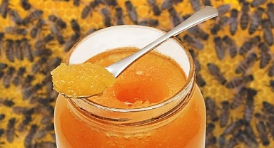 Bal kristalleşti diye atmayın! İşte Balı Eski Haline Getirmenin Püf Noktaları