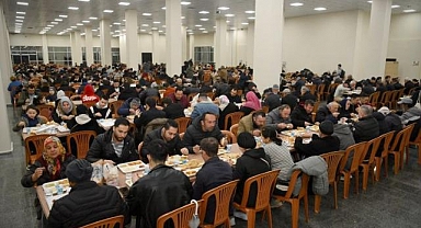 Giresun Belediyesi’nin iftar sofrasında birlik ve beraberlik atmosferi yaşandı